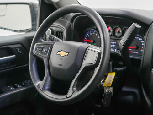 Used 2020 Chevrolet Silverado 1500 Custom w/ Custom Value Package image 14