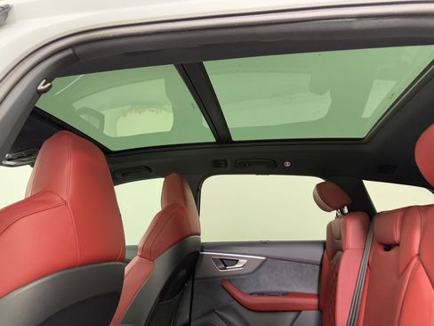 New 2026 Audi SQ7 Premium Plus AWD/4WD image 16