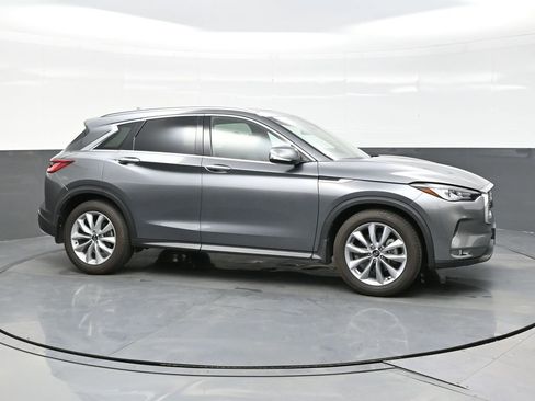 Used 2022 INFINITI QX50 Luxe image 8