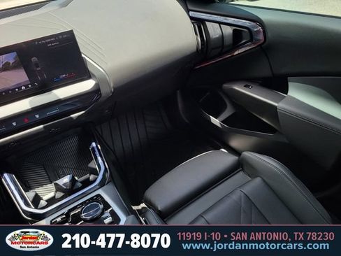 Used 2025 BMW X3 xDrive30i w/ M Sport Package AWD/4WD image 16