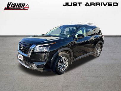 New 2025 Nissan Pathfinder SL