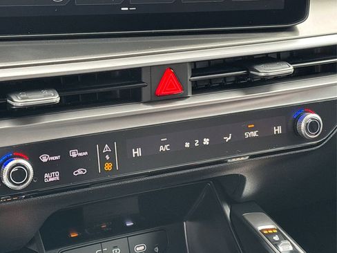 New 2026 Kia Sorento S image 21