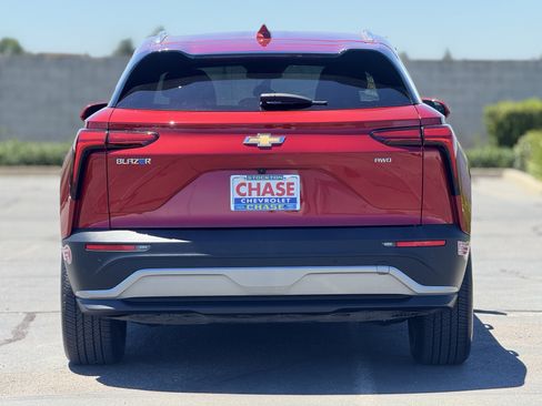 Used 2024 Chevrolet Blazer EV LT AWD/4WD image 6
