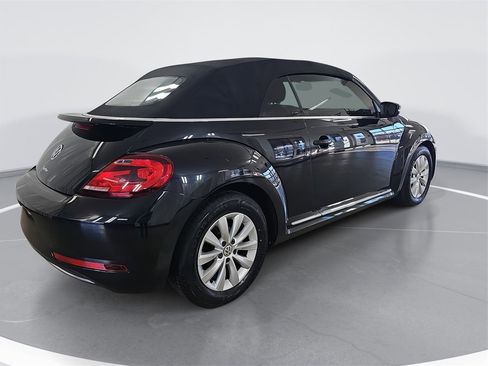 Used 2019 Volkswagen Beetle 2.0T S image 3