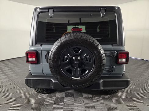Used 2026 Jeep Wrangler Sport AWD/4WD image 6