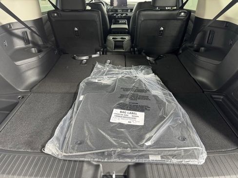 New 2026 Honda Pilot Touring image 37