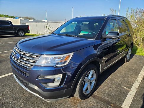 Used 2016 Ford Explorer XLT w/ Equipment Group 201A AWD/4WD image 1