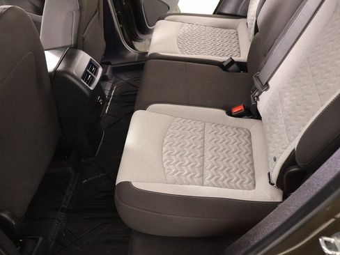 Used 2023 Chevrolet Equinox LT w/ LPO, Floor Liner Package image 11
