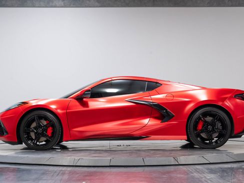 Used 2022 Chevrolet Corvette Stingray Preferred Cpe w/ Z51 Performance Package RWD image 40