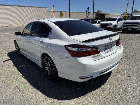 Used 2017 Honda Accord Sport image 6