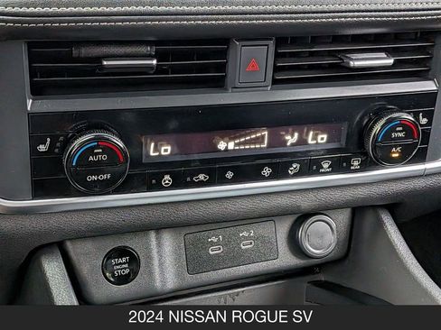 Used 2024 Nissan Rogue SV w/ SV Premium Package FWD image 21