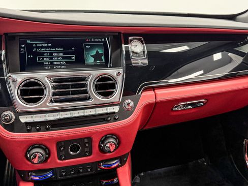 Used 2019 Rolls-Royce Wraith RWD image 26