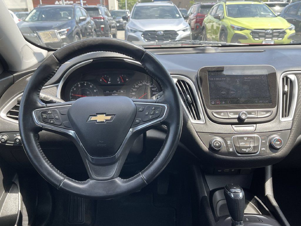 Used 2019 Chevrolet Malibu RS FWD image 26