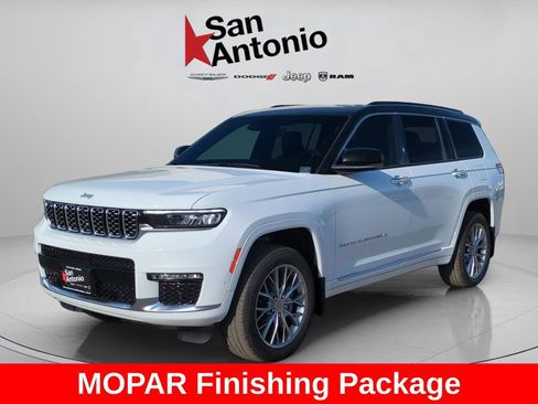 New 2025 Jeep Grand Cherokee L Summit w/ MOPAR Finishing Package AWD/4WD image 4