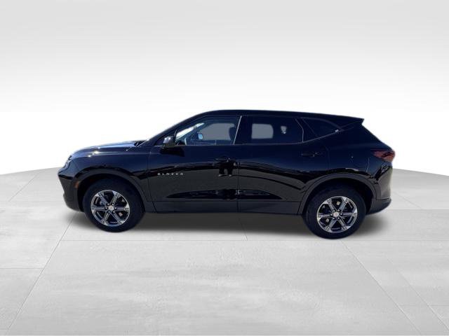 Certified 2026 Chevrolet Blazer LT FWD image 3