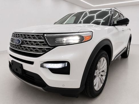 Used 2021 Ford Explorer Limited w/ Hybrid Equipment Group 310A AWD/4WD image 40