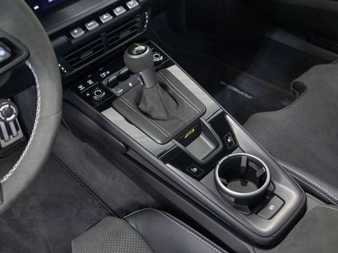 Certified 2026 Porsche 911 GT3 RWD image 32