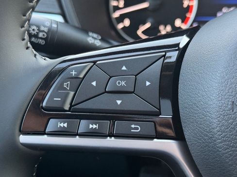 New 2025 Nissan Altima 2.5 SV w/ SV Premium Package image 17