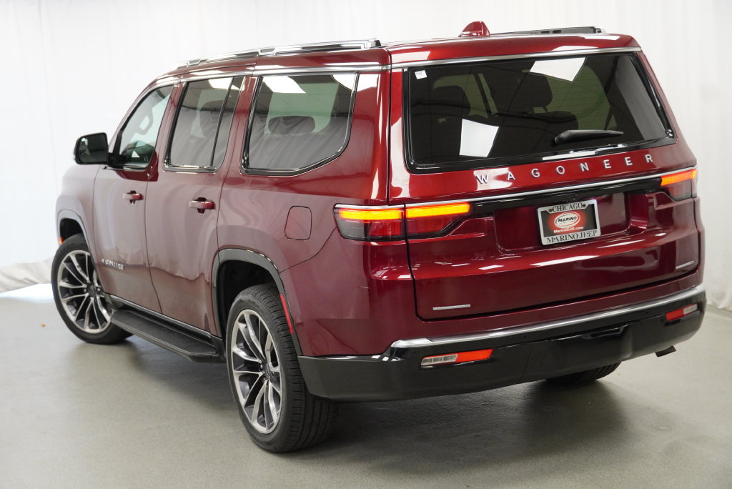 Used 2022 Jeep Wagoneer Series II w/ Premium Group I AWD/4WD image 16