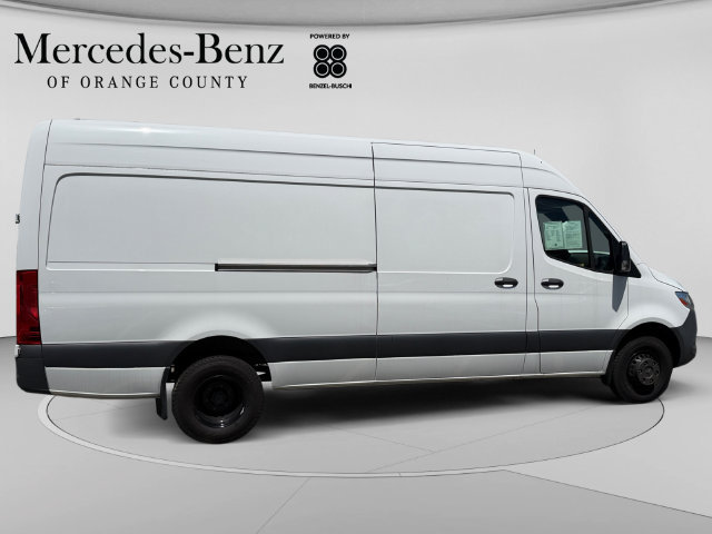 Used 2024 Mercedes-Benz Sprinter 3500 image 4