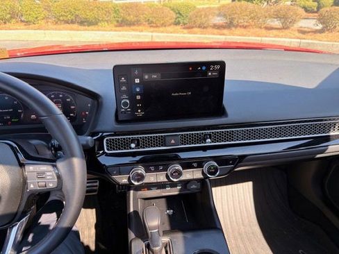 Used 2025 Honda Civic Sport Touring image 2