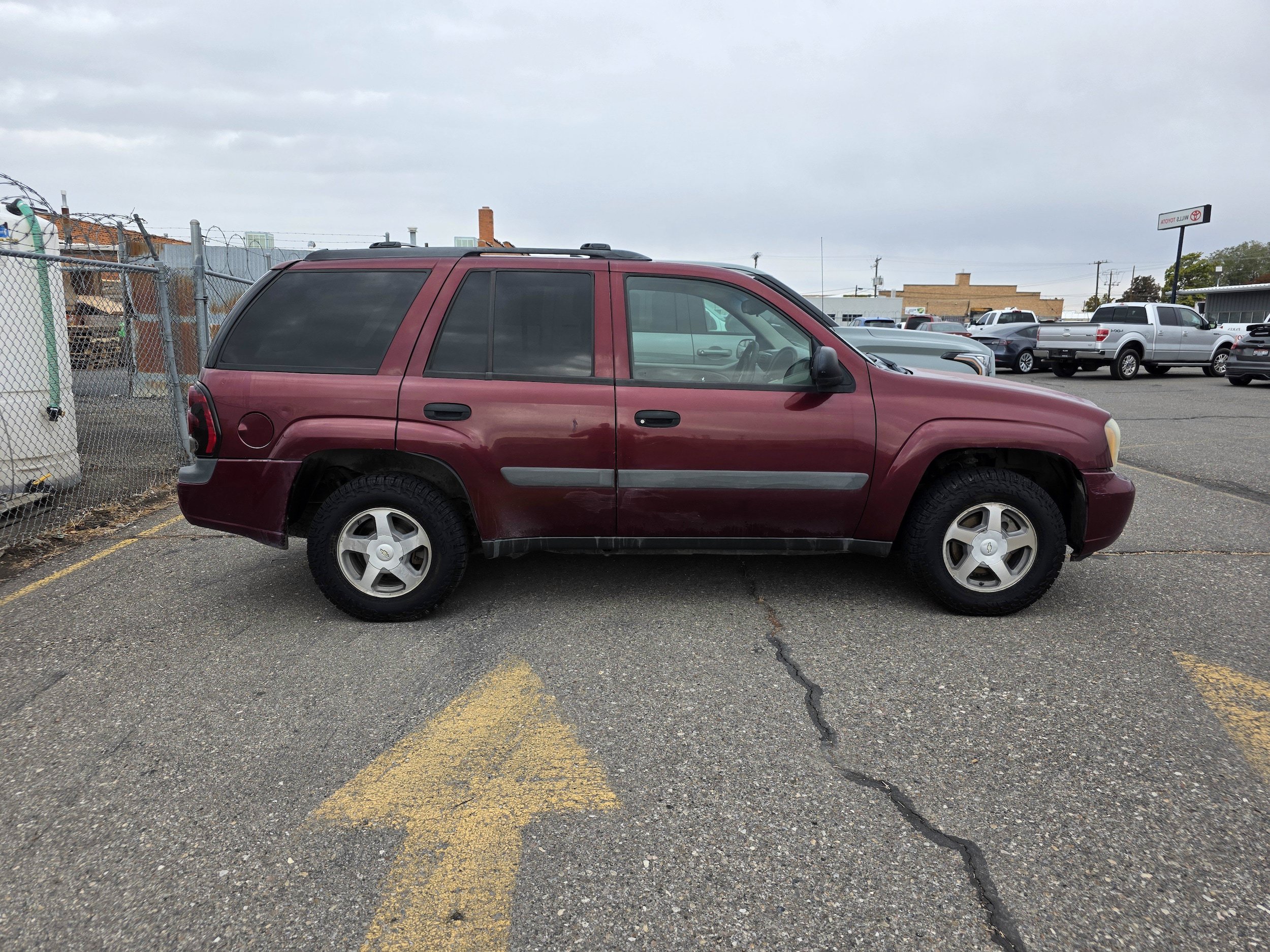 Used 2005 Chevrolet TrailBlazer LS w/ LS Preferred Equipment Group AWD/4WD image 1
