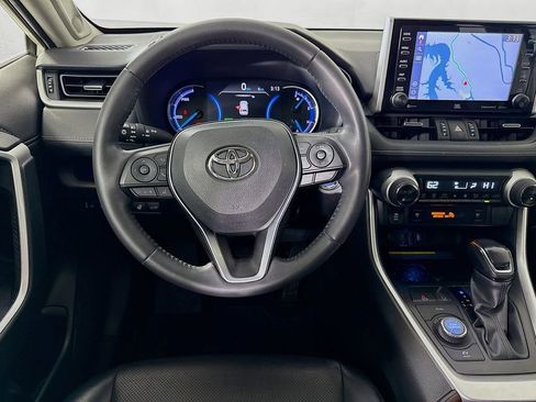 Used 2020 Toyota RAV4 Limited image 23