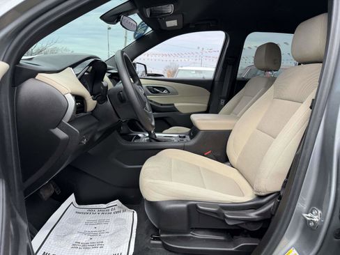 Certified 2023 Chevrolet Traverse LS FWD image 10