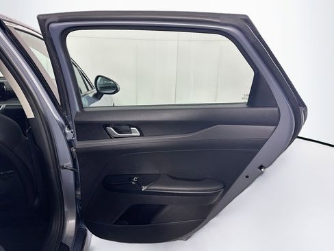 Used 2023 Kia K5 LXS image 28