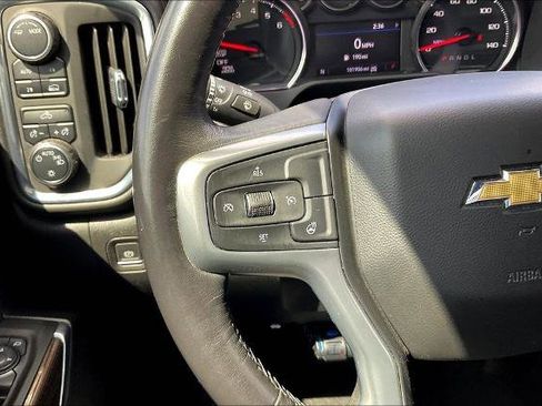 Used 2022 Chevrolet Silverado 1500 LT image 12