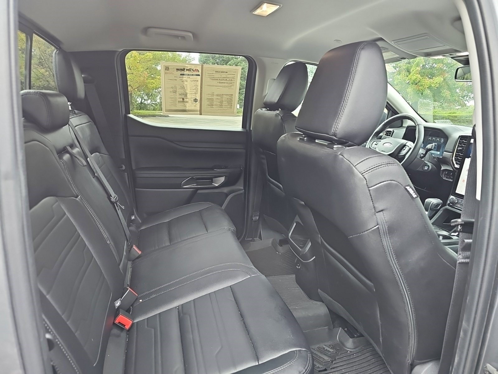 Used 2025 Ford Ranger Lariat w/ Black Appearance Package AWD/4WD image 15