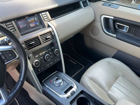 Used 2015 Land Rover Discovery Sport HSE AWD/4WD image 13