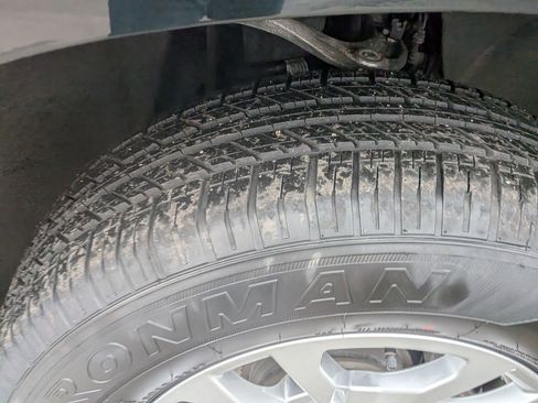 Used 2024 Chevrolet Tahoe LT image 13