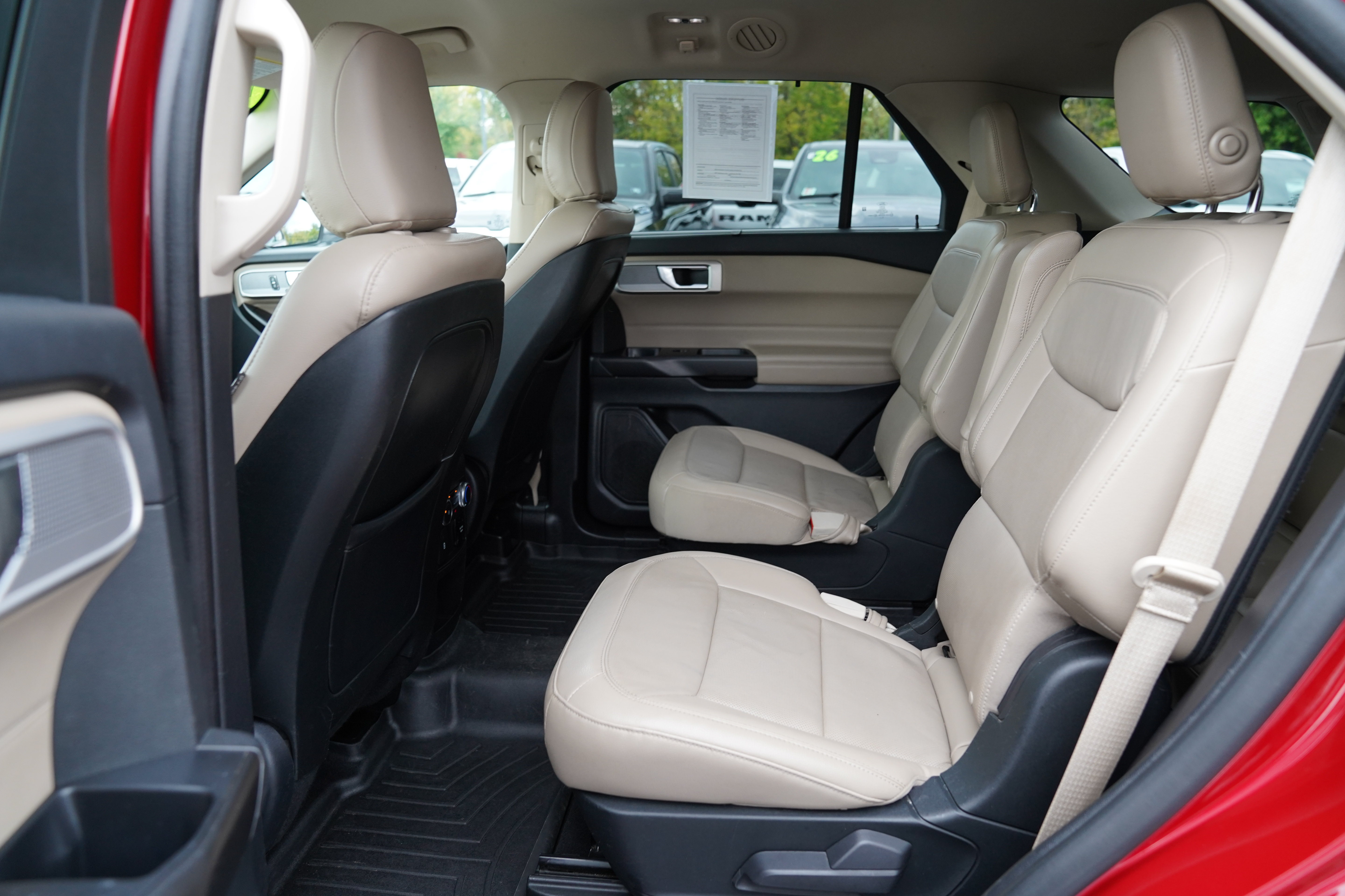 Used 2020 Ford Explorer Limited AWD/4WD image 5