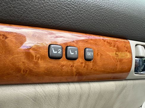 Used 2003 Lexus GX 470 image 10