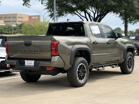 New 2026 Toyota Tacoma TRD Off-Road AWD/4WD image 4