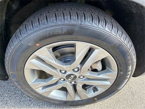 Used 2021 Kia Seltos S image 12