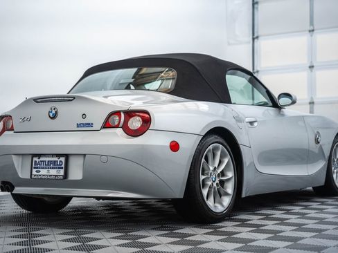 Used 2005 BMW Z4 2.5i RWD image 5