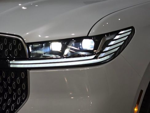 New 2025 Lincoln Navigator Reserve image 15