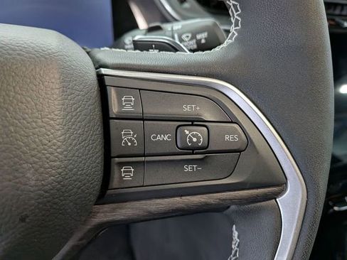 New 2025 Jeep Grand Cherokee L Limited image 18