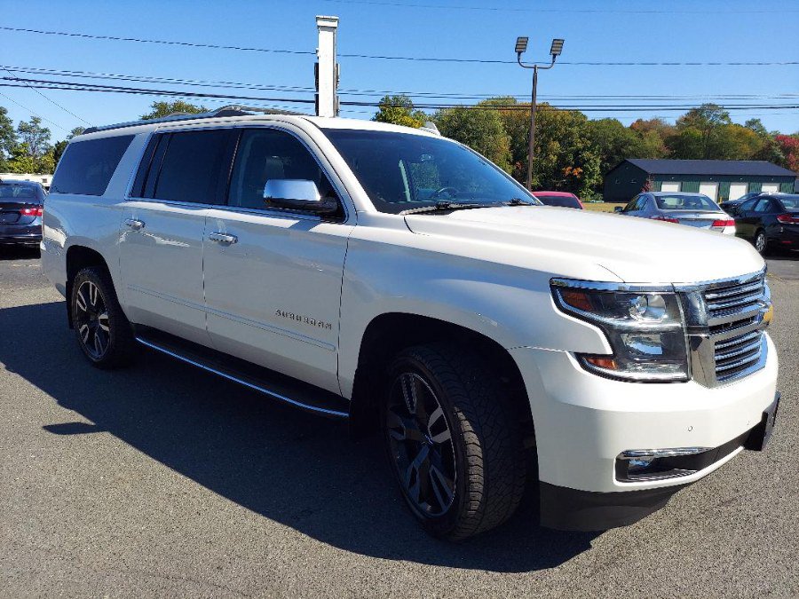 Used 2017 Chevrolet Suburban Premier AWD/4WD image 3