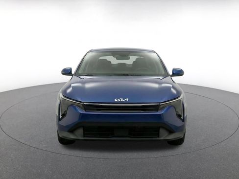 Used 2025 Kia K4 FWD image 2