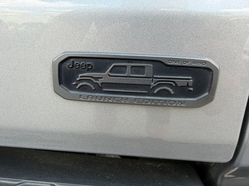 Used 2020 Jeep Gladiator Rubicon AWD/4WD image 19