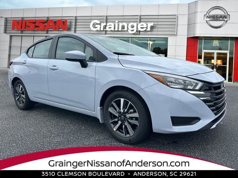 New 2025 Nissan Versa SV w/ Trunk Package FWD image 1