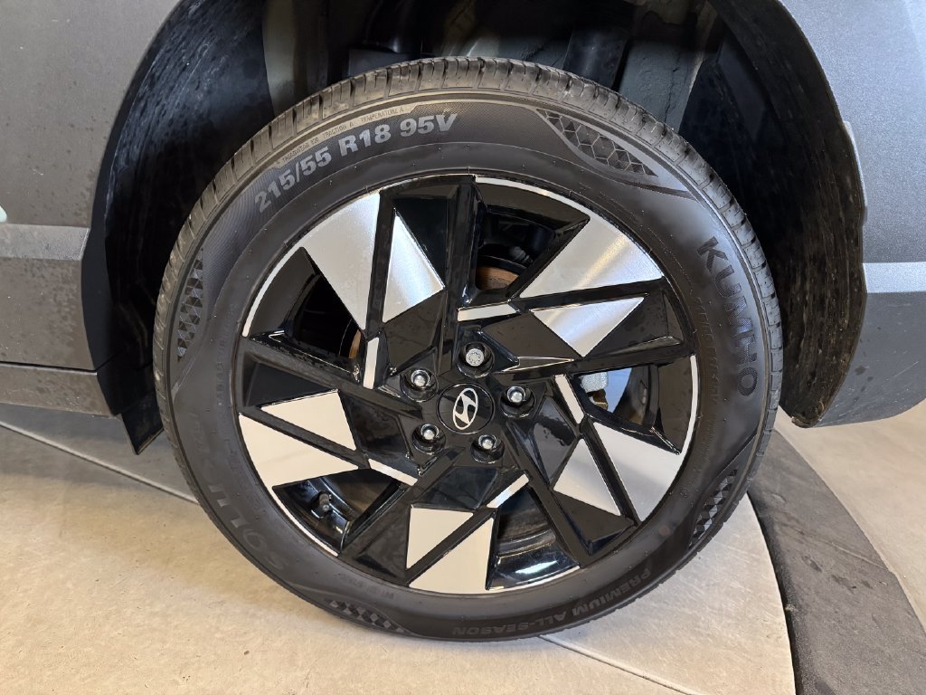 Used 2024 Hyundai Kona SEL FWD image 25