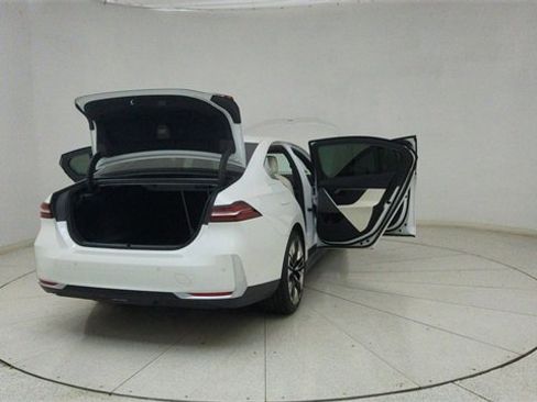 Used 2025 BMW 530i image 78