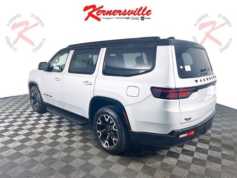 New 2025 Jeep Wagoneer Series II image 5