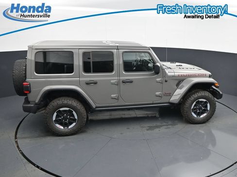 Used 2022 Jeep Wrangler Unlimited Rubicon w/ Dual Top Group AWD/4WD image 23