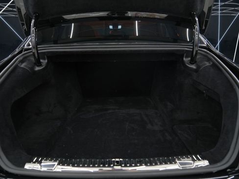 Used 2025 Rolls-Royce Phantom Sedan RWD image 47