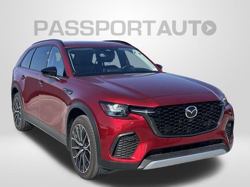 Certified 2025 MAZDA CX-70 Plug-In Hybrid w/ Premium Pkg image 5